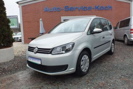 VW Touran 136.311 km 9.490 € Gera 07546