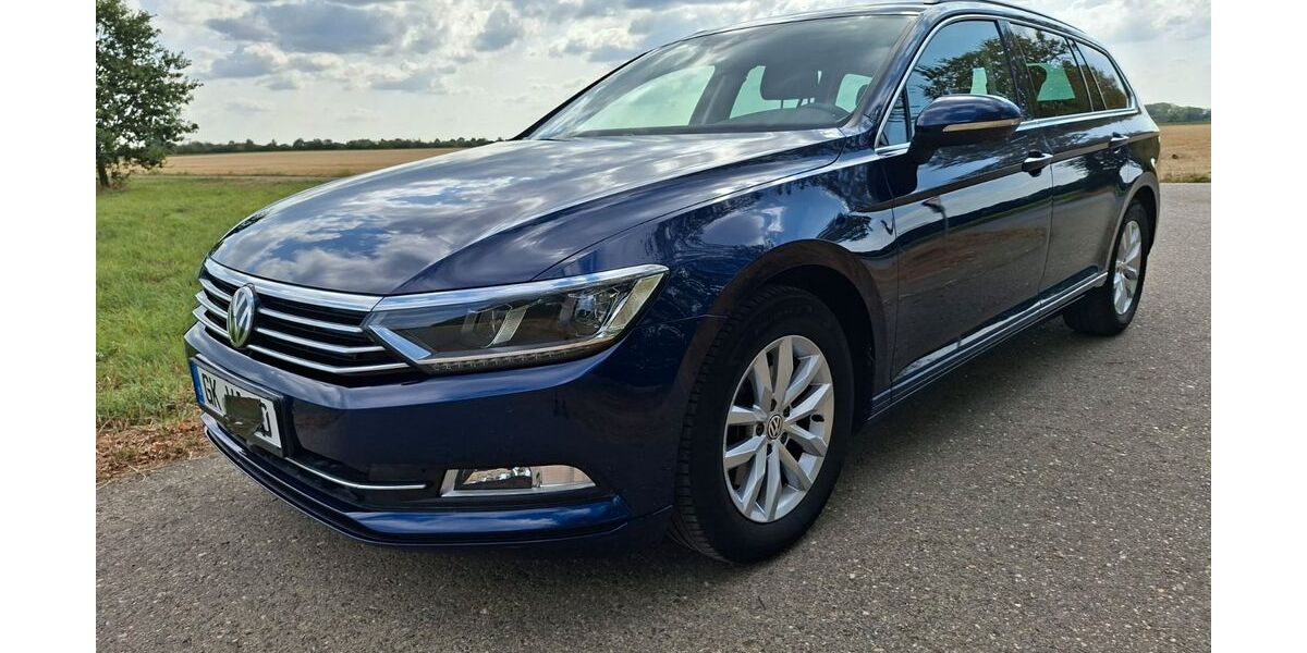 VW Passat Variant 103.700 km 19.700 &euro; Selfkant 52538
