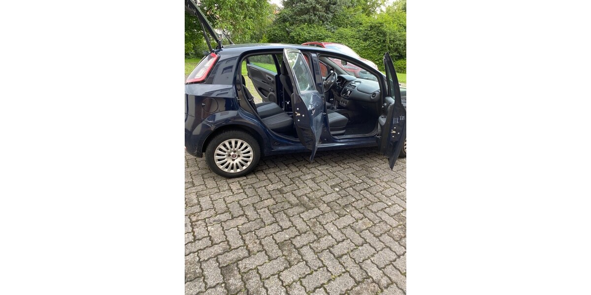 Fiat Punto Evo 134.582 km 2.800 &euro; Kassel 34117