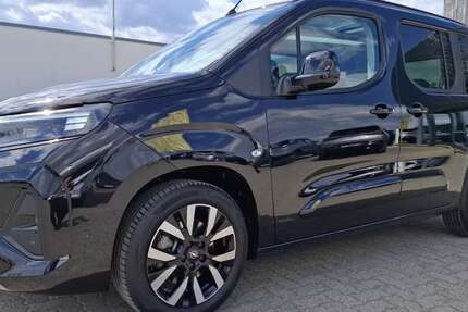 Opel Combo Life 4.967 km 30.890 &euro; Rathenow - OT Göttlin 14712