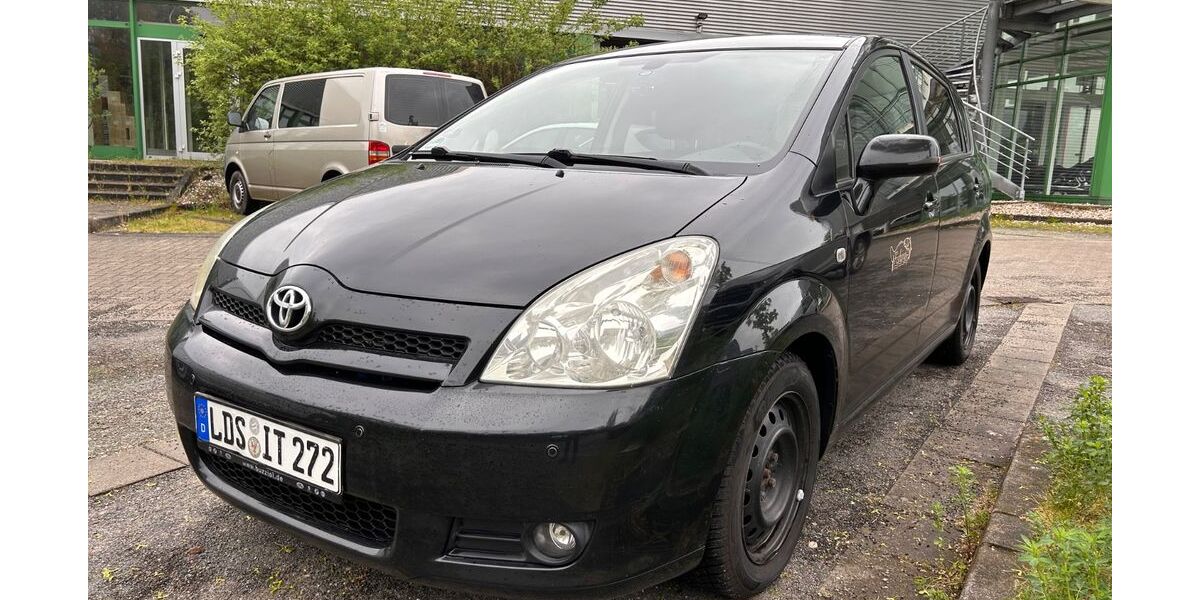 Toyota Corolla Verso 187.000 km 4.990 &euro; Leipzig 04347
