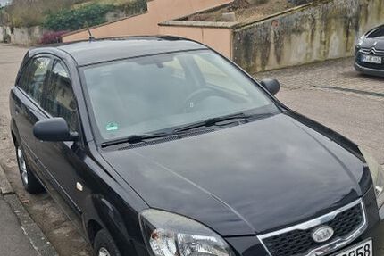 Kia Rio 170.000 km 2.200 &euro; Pforzheim 75177