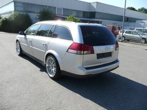 Opel Vectra 2.2 DTI Kombi 119.000 km 7.490 € Nürtingen 72622