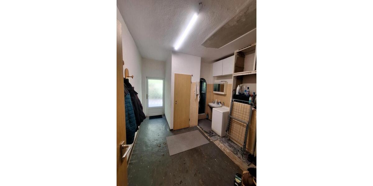 Einfamilienhaus Twistringen - 10 Zimmer, 190 m&sup2;, 195.000&euro; | Angebot:27023985