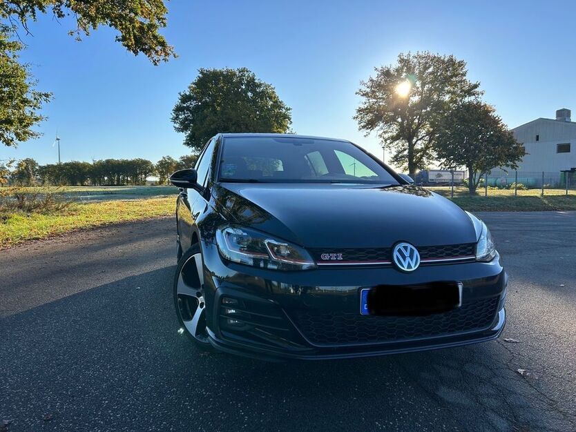 VW Golf 167.000 km 18.200 € Sülte 19077