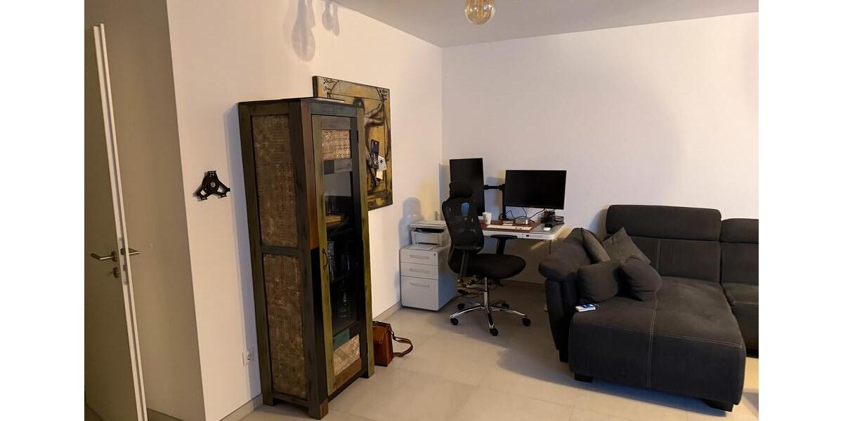 Penthouse 80qm, große Terrasse, Küche, moderne Ausstattung 2 zimmer