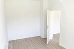 ***EINZIEHEN & WOHLFÜHLEN*** Helle, schicke 3-RaumWohnung mit Tageslichtbad und Wanne zu vermieten
