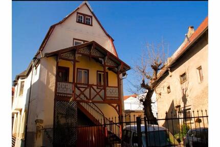 Haus Alzey - 14 Zimmer, 221 m&sup2;, 195.000&euro; | Angebot:26062682
