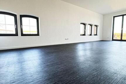 hochwertige 3 Raum Edelwohnung im 3.OG + Fahrstuhl + Balkon 3 zimmer