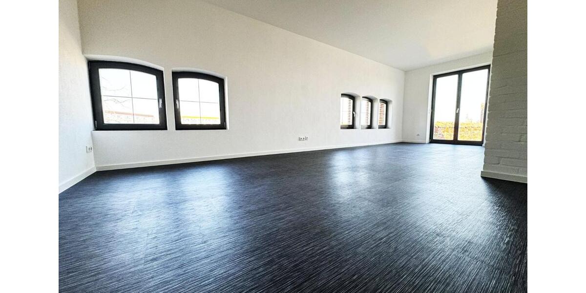 hochwertige 3 Raum Edelwohnung im 3.OG + Fahrstuhl + Balkon 3 zimmer