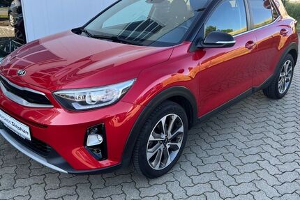 Kia Stonic 82.900 km 12.490 &euro; Goslar OT Vienenburg 38690