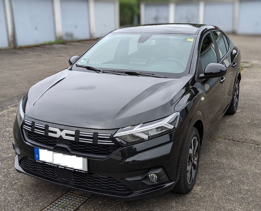 Dacia Logan 2.300 km 17.500 € Kaiserslautern 67663
