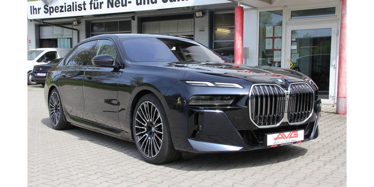 BMW 750 13.664 km 95.950 &euro; Hüllhorst 32609