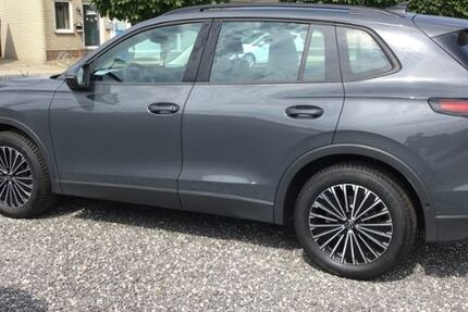 VW Tiguan 5.774 km 38.490 € Jaderberg 26349
