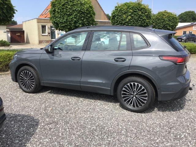 VW Tiguan 5.774 km 38.490 € Jaderberg 26349