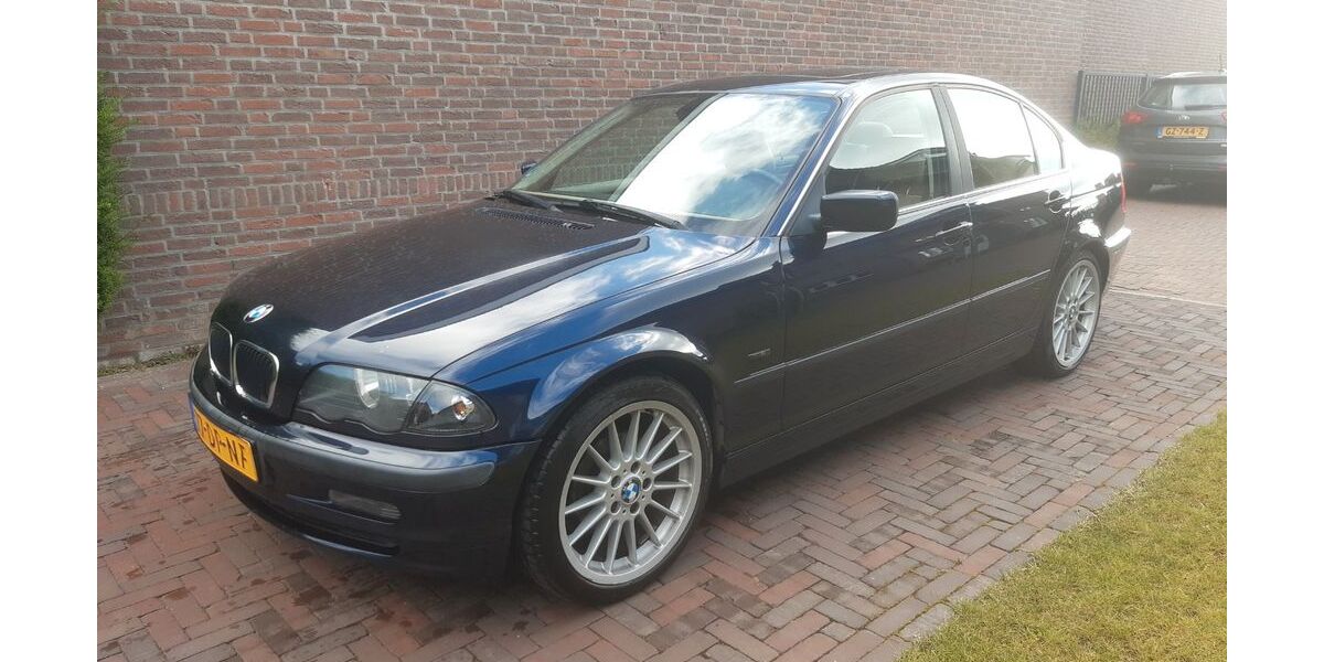 BMW 323 189.000 km 6.500 &euro; selfkant 52538