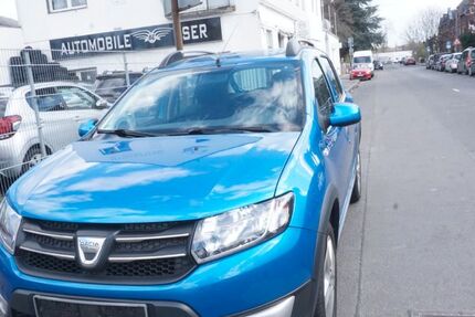 Dacia Sandero 178.000 km 4.499 &euro; Köln 51143