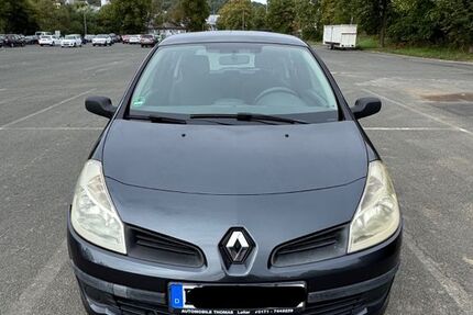 Renault Clio 137.000 km 2.600 &euro; Herborn 35745