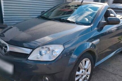 Opel Tigra 107.000 km 2.750 &euro; Schönefeld 12529