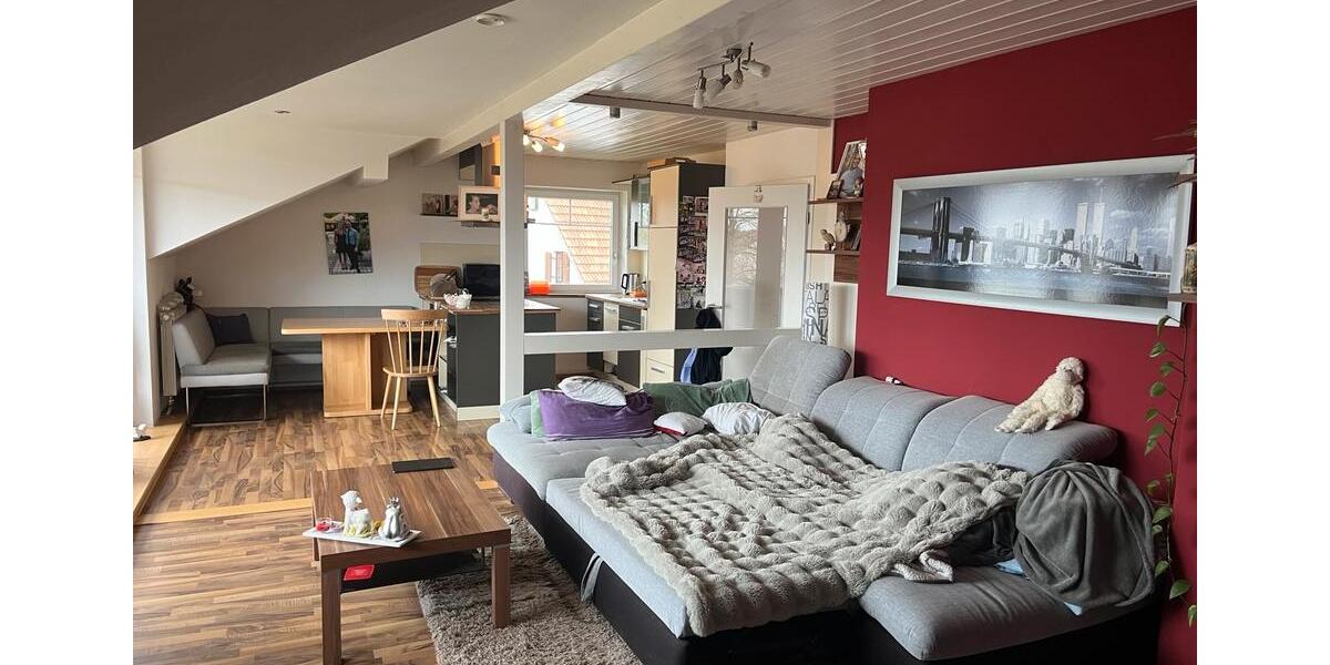 Dachgeschoßwohnung Kaufering - 3 Zimmer, 100 m&sup2;, 1.050&euro; | Angebot:25942833