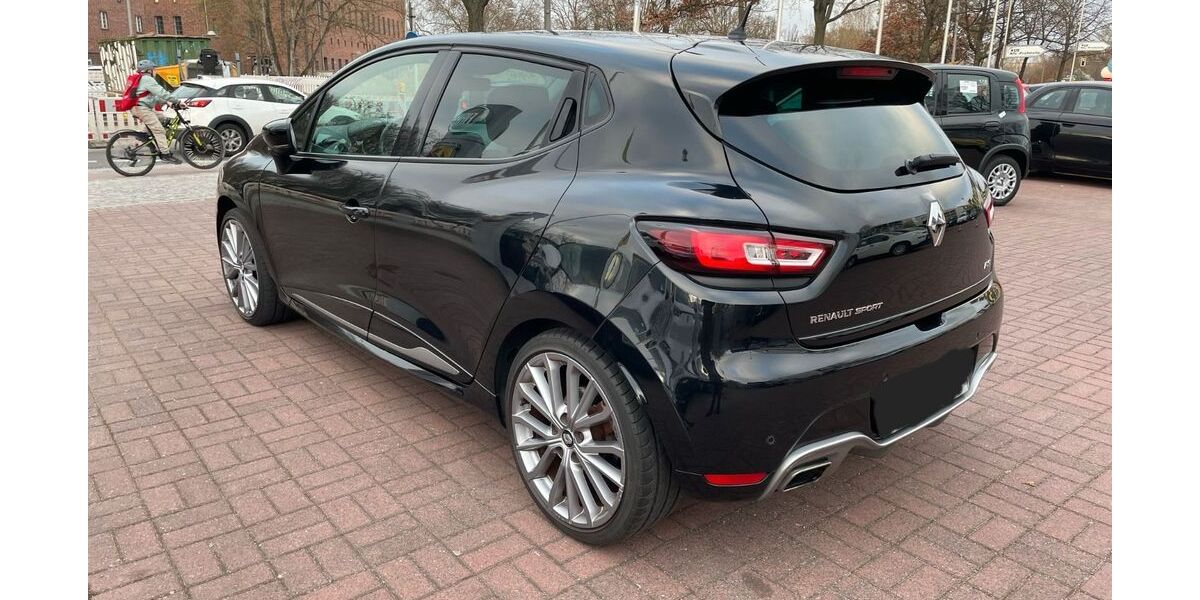 Renault Clio 64.000 km 13.900 &euro; Berlin 10627