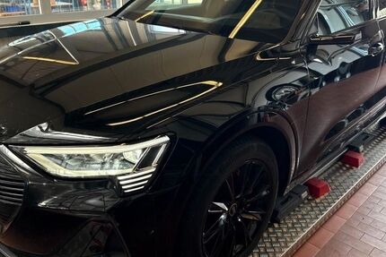 Audi e-tron 38.818 km 40.900 &euro; Ettlingen 76275