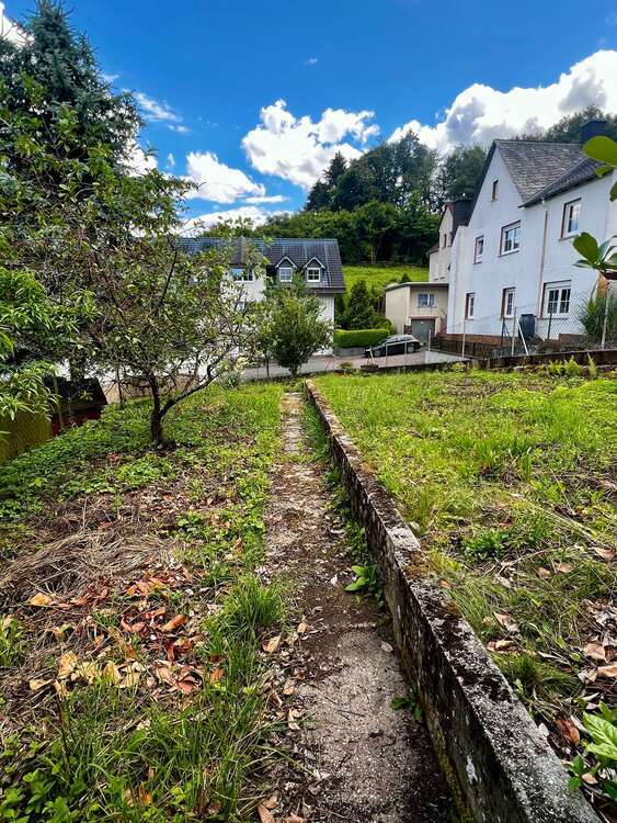 Grundstück zu verkaufen in Weinbach 16.500 € 274 m²