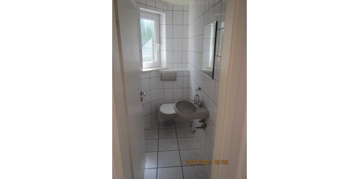 Doppelhaushälfte Freudenberg - 9 Zimmer, 173 m&sup2;, 410.000&euro; | Angebot:26694065