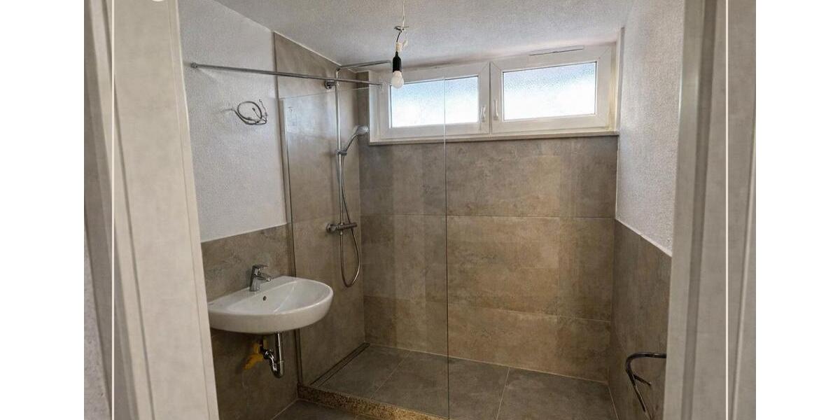 Etagenwohnung Fellbach Oeffingen - 3 Zimmer, 75 m&sup2;, 1.300&euro; | Angebot:26338838