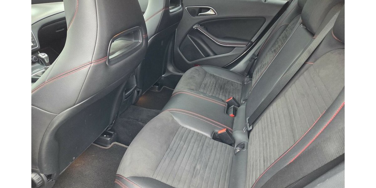 Mercedes-Benz CLA 200 Shooting Brake AMG Line Navi/LED 120.570 km 12.400 &euro; Wilsdruff 01723