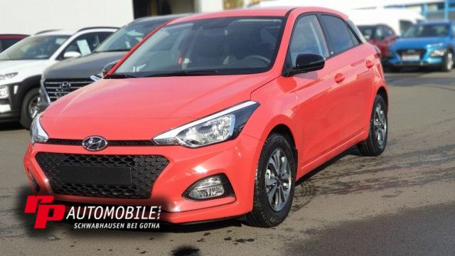 i20