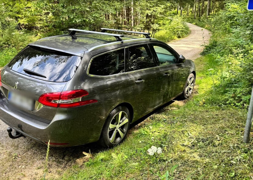 Peugeot 308 SW 62.000 km 13.500 € Eckental 90542