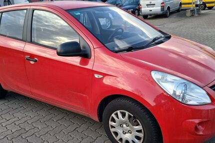 Hyundai i20 158.000 km 1.990 &euro; Karlsruhe 76185