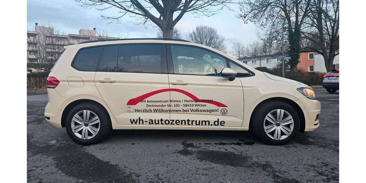 VW Touran 116.378 km 22.995 &euro; Dortmund 44369
