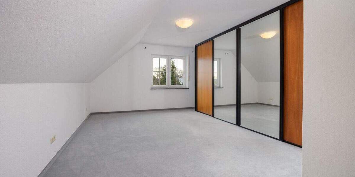 Einfamilienhaus Remscheid Lüttringhausen - 5 Zimmer, 148 m&sup2;, 550.000&euro; | Angebot:24916109