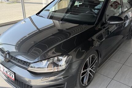 VW Golf 153.000 km 11.990 &euro; Singen 78224