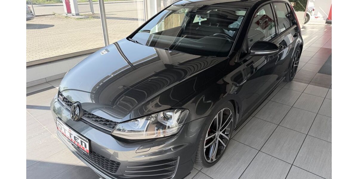 VW Golf 153.000 km 11.990 &euro; Singen 78224