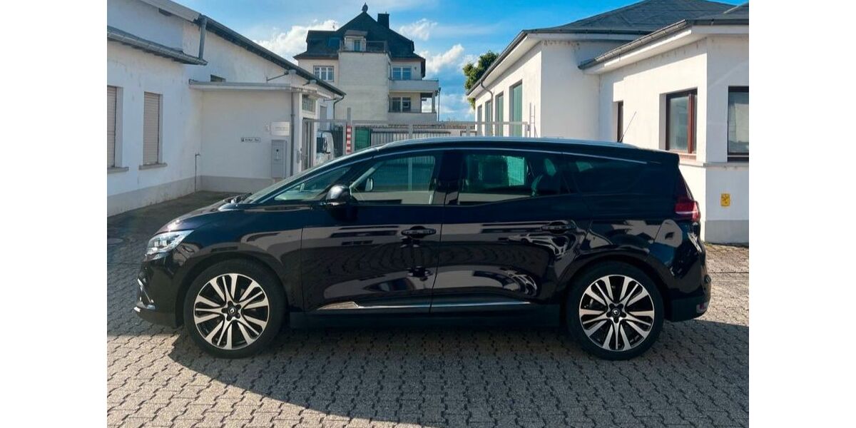 Renault Scenic 144.000 km 11.999 &euro; Limburg an der Lahn 65551