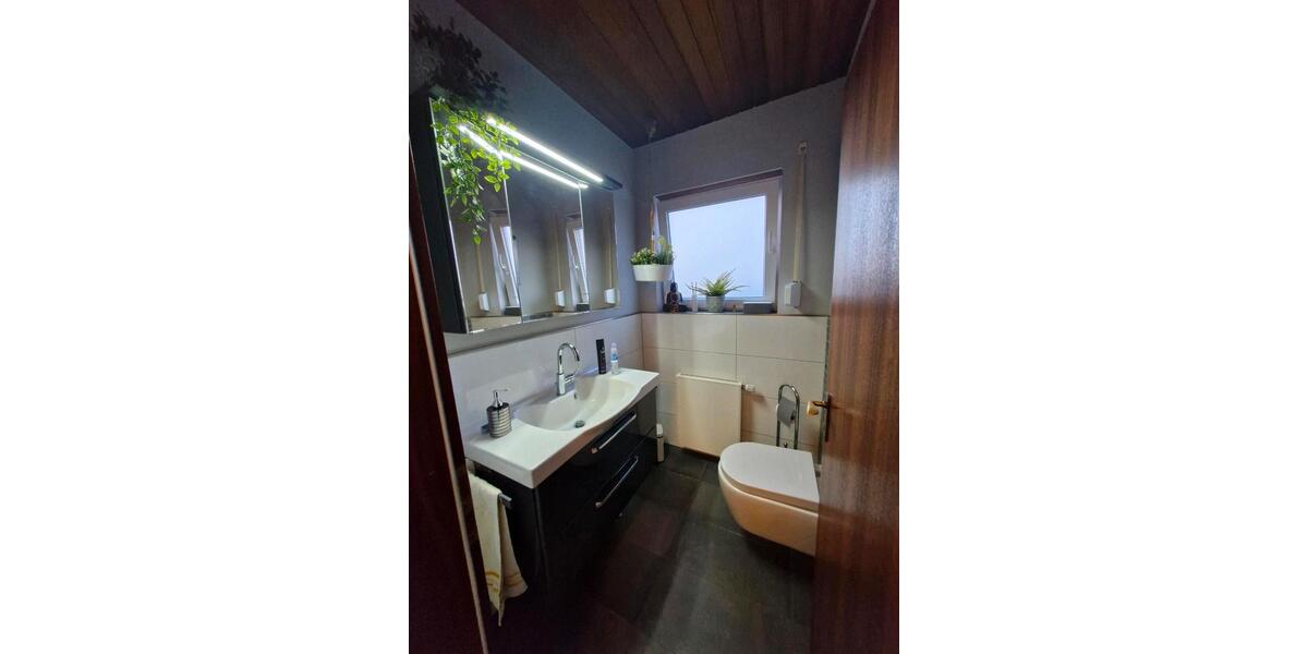 Reihenhaus Schwerte - 5 Zimmer, 150 m&sup2;, 460.000&euro; | Angebot:27128288