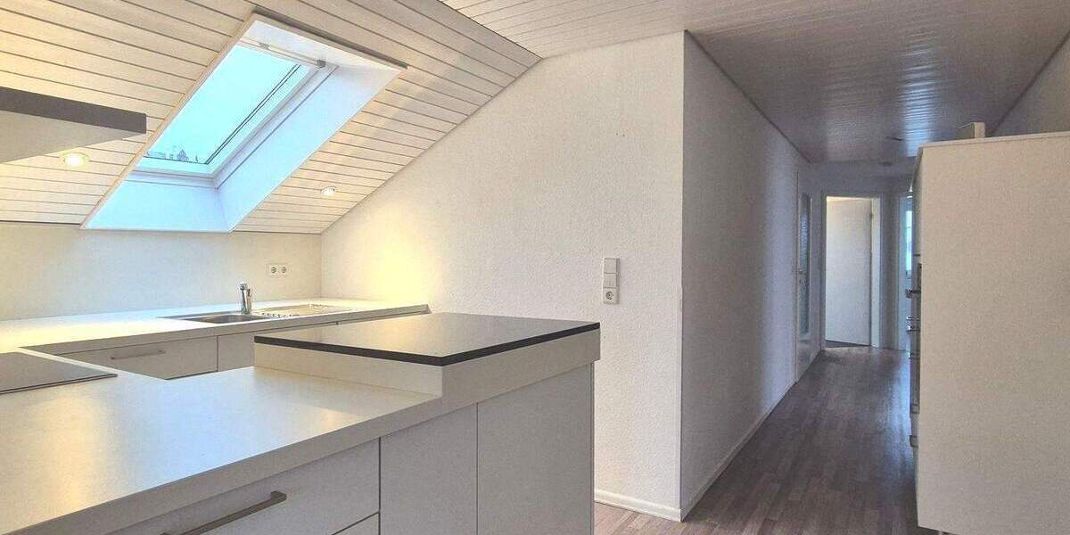 Etagenwohnung Pfullingen - 4 Zimmer, 99 m&sup2;, 1.100&euro; | Angebot:25374540