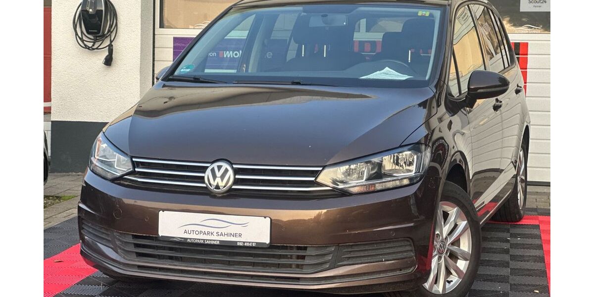 VW Touran 171.458 km 11.499 &euro; VÖHRINGEN (LANDKREIS ROTTWEIL BEI STUTTGART) 72189