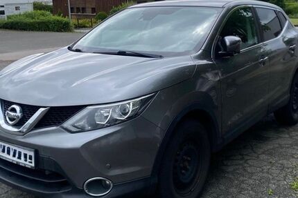 Nissan Qashqai 123.546 km 10.300 € Detmold 32760