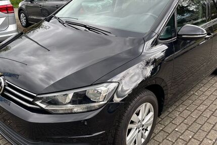 VW Touran 156.900 km 17.900 &euro; Eigeltingen 78253