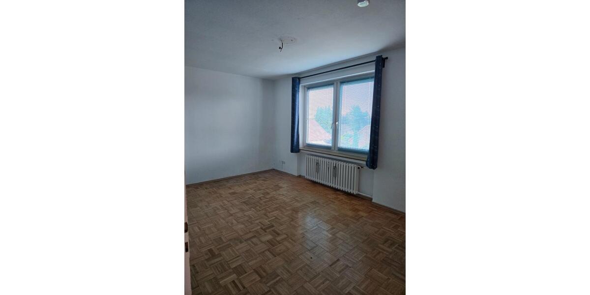 Mehrfamilienhaus, Wohnhaus Sarstedt - 4 Zimmer, 100 m&sup2;, 193.000&euro; | Angebot:27279683