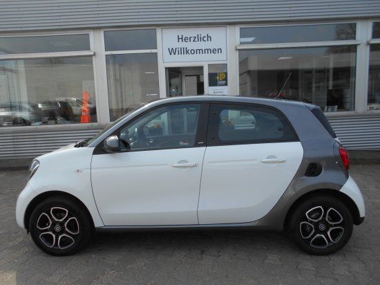 Smart ForFour 64.789 km 13.475 &euro; Geesthacht 21502