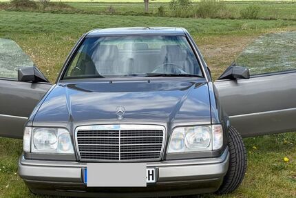 Mercedes-Benz 220 225.900 km 9.000 &euro; Großefehn 26629