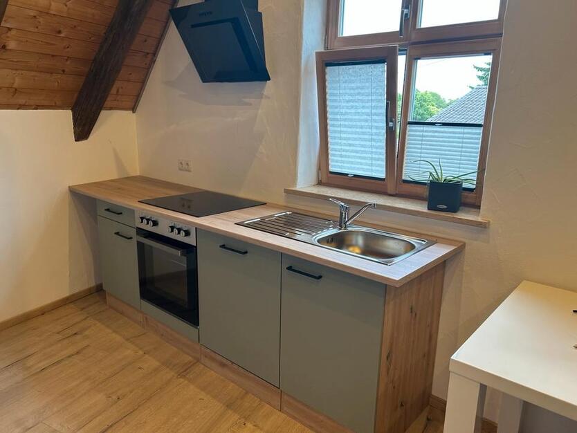 1-Zimmer-Wohnung vollmöbl. in Großheirath zu vermieten,Appartment