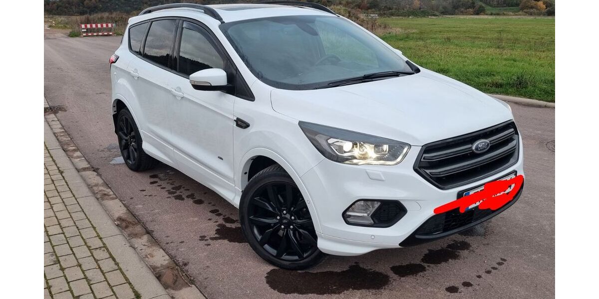 Ford Kuga 126.000 km 17.100 &euro; Konz 54329