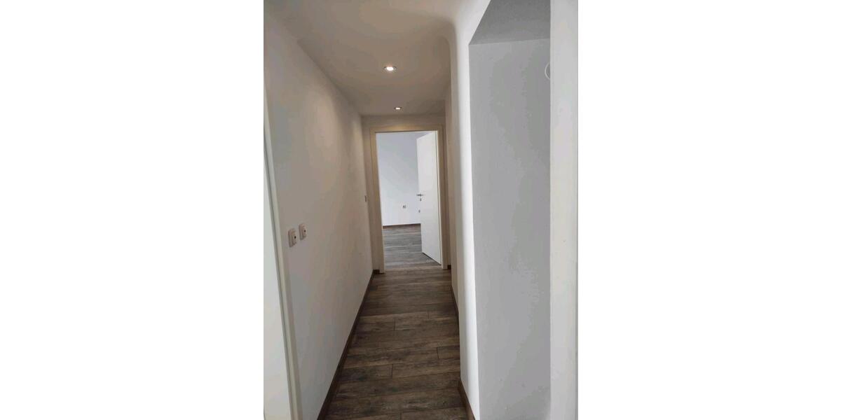 Einfamilienhaus Mettlach - 7 Zimmer, 150 m&sup2;, 1.200&euro; | Angebot:26412173