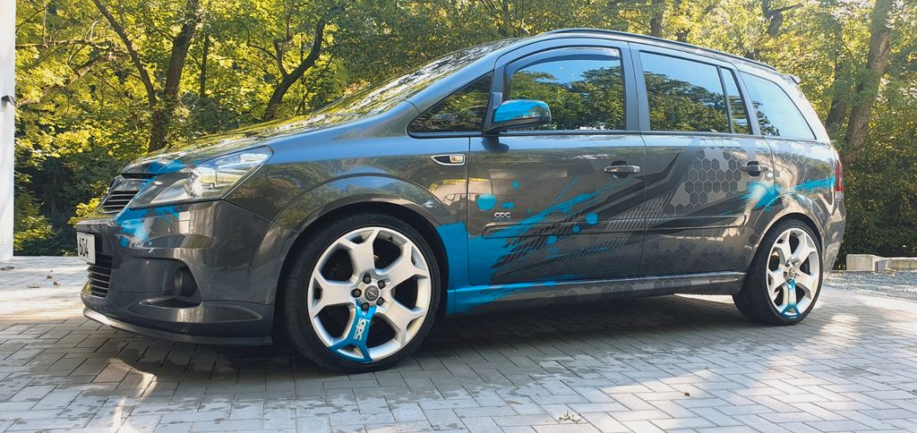 Opel Zafira 191.000 km 8.900 &euro; Reinsdorf 08141